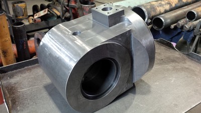 Caterpillar Cylinder Cap Side Mounting  Machining