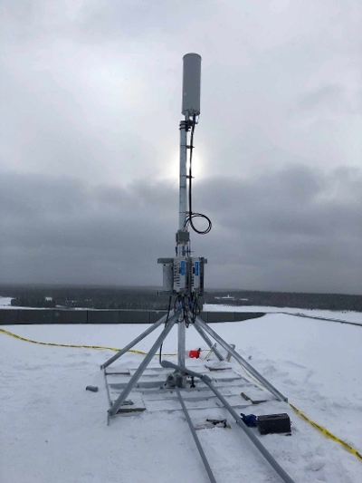 Rooftop communications tower