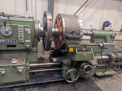 Tour POREBA 35 pi de long