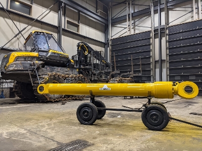 Réparation de cylindre de flèche Komatsu PC1250LC-8
